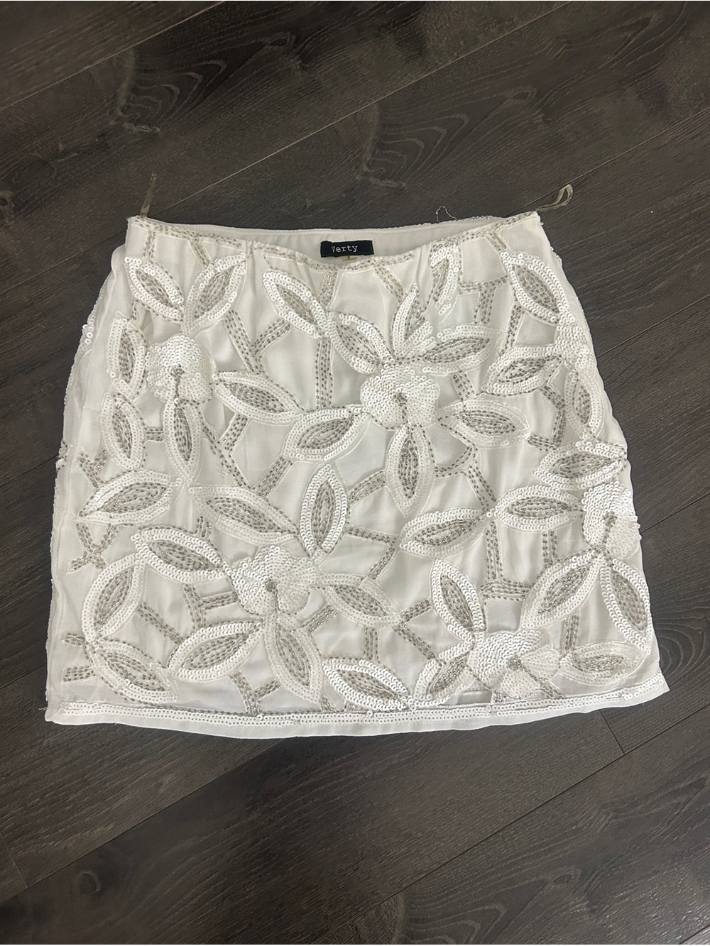 verty White Sequin Floral Mini Skirt